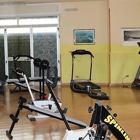 Apparthotel Riviera Dei Cedri מלון דירות 3*