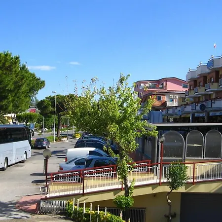 מלון דירות Apparthotel Riviera Dei Cedri סנטה מריה דל צ'דרו