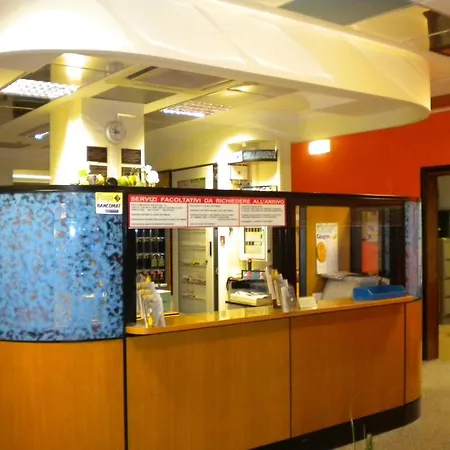 Apparthotel Riviera Dei Cedri מלון דירות