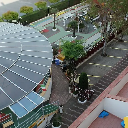 מלון דירות Apparthotel Riviera Dei Cedri 3*