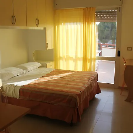 Apparthotel Riviera Dei Cedri 3*