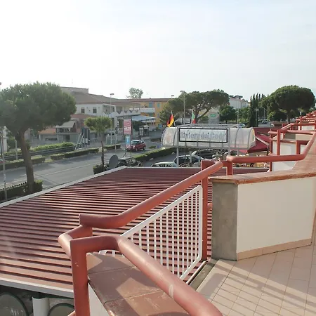Apparthotel Riviera Dei Cedri 3* סנטה מריה דל צ'דרו