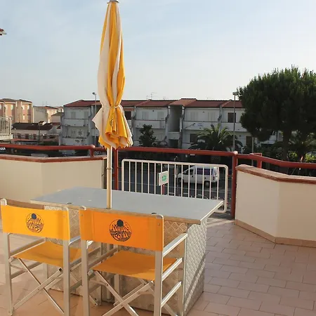 Apparthotel Riviera Dei Cedri מלון דירות סנטה מריה דל צ'דרו
