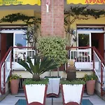 Hotel apartamentowy Riviera Dei Cedri