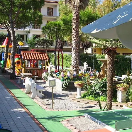 Apparthotel Riviera Dei Cedri アパートホテル サンタ・マリーア・デル・チェドロ